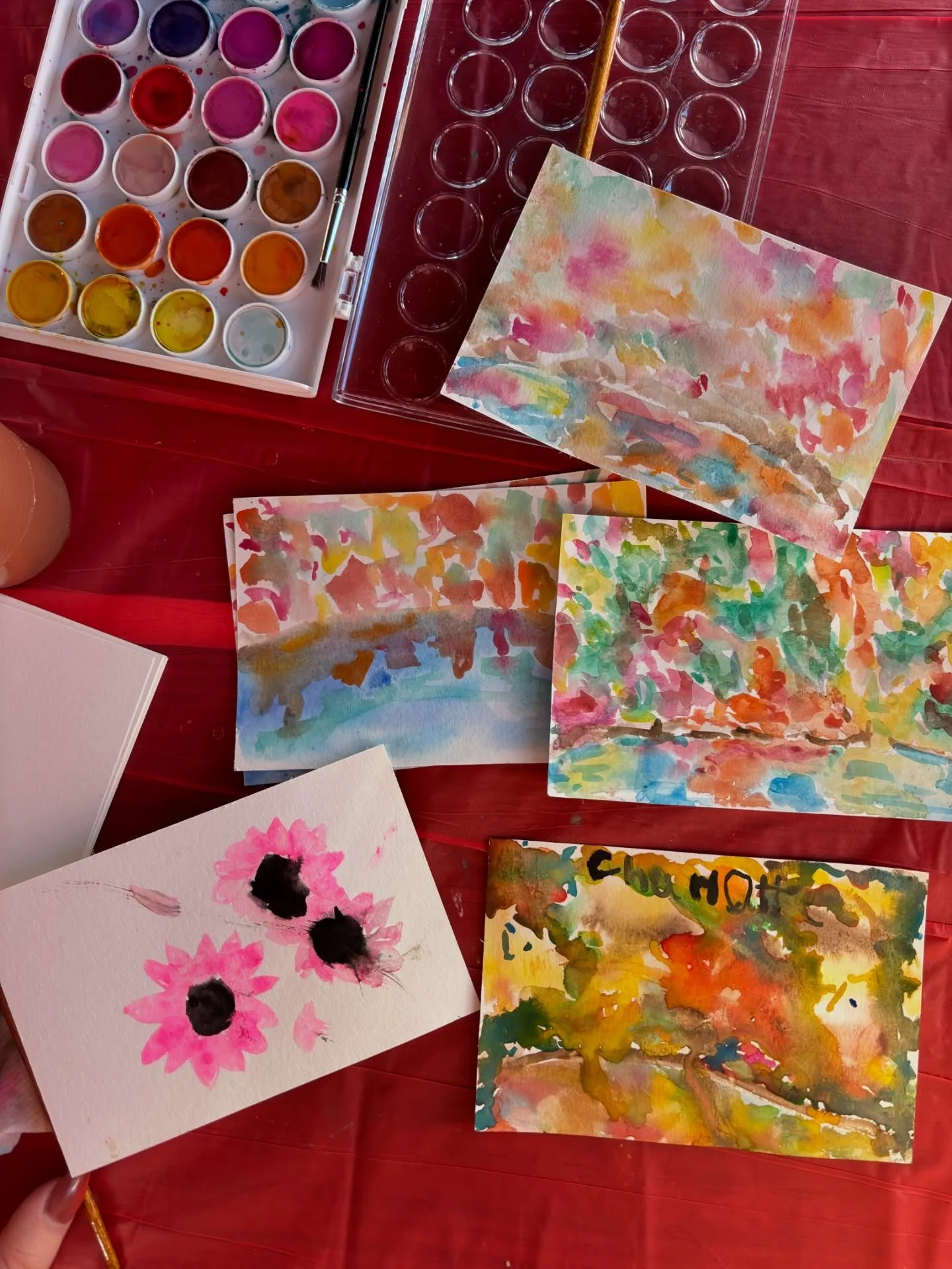 Honored as always to partner with @maddnynjpa at Move with MADD Westchester ❤️🍁✨ I had the best time painting with some very sweet and talented kids!! Charlotte loved learning the wet-on-wet technique and made an unbelievable leaf painting!!