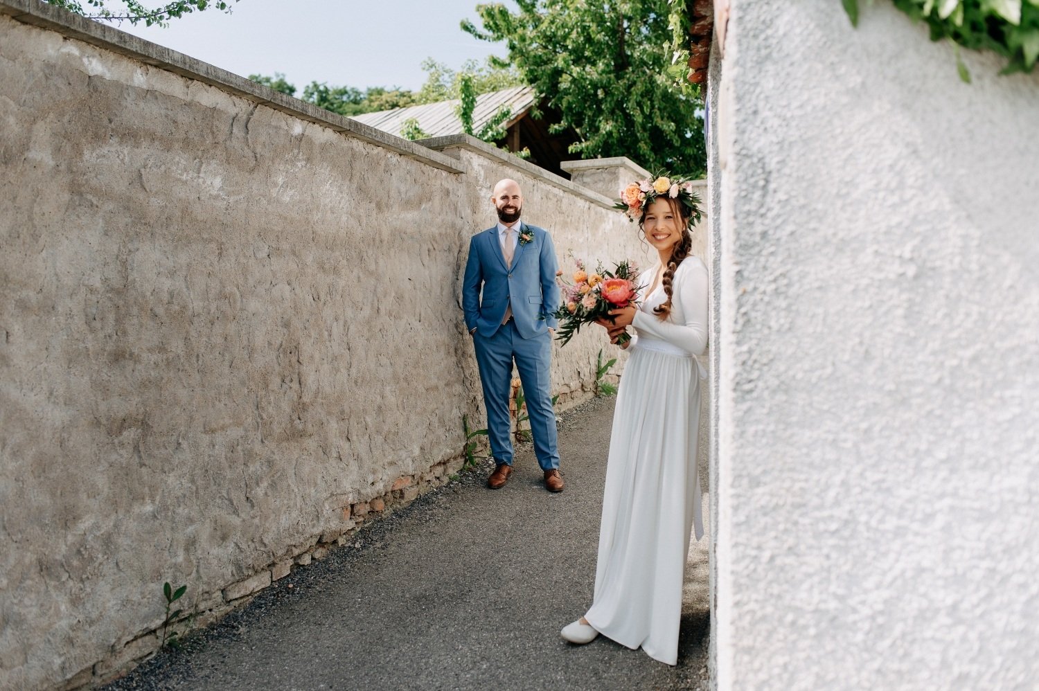 svatba_praha_leto_kostel_malina 12.jpg