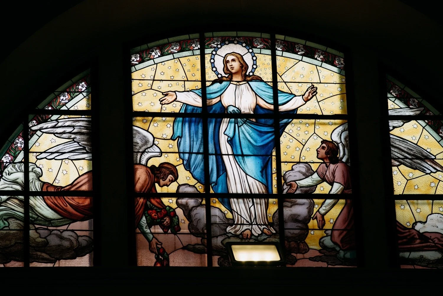 svatba_praha_leto_kostel_malina 27.jpg