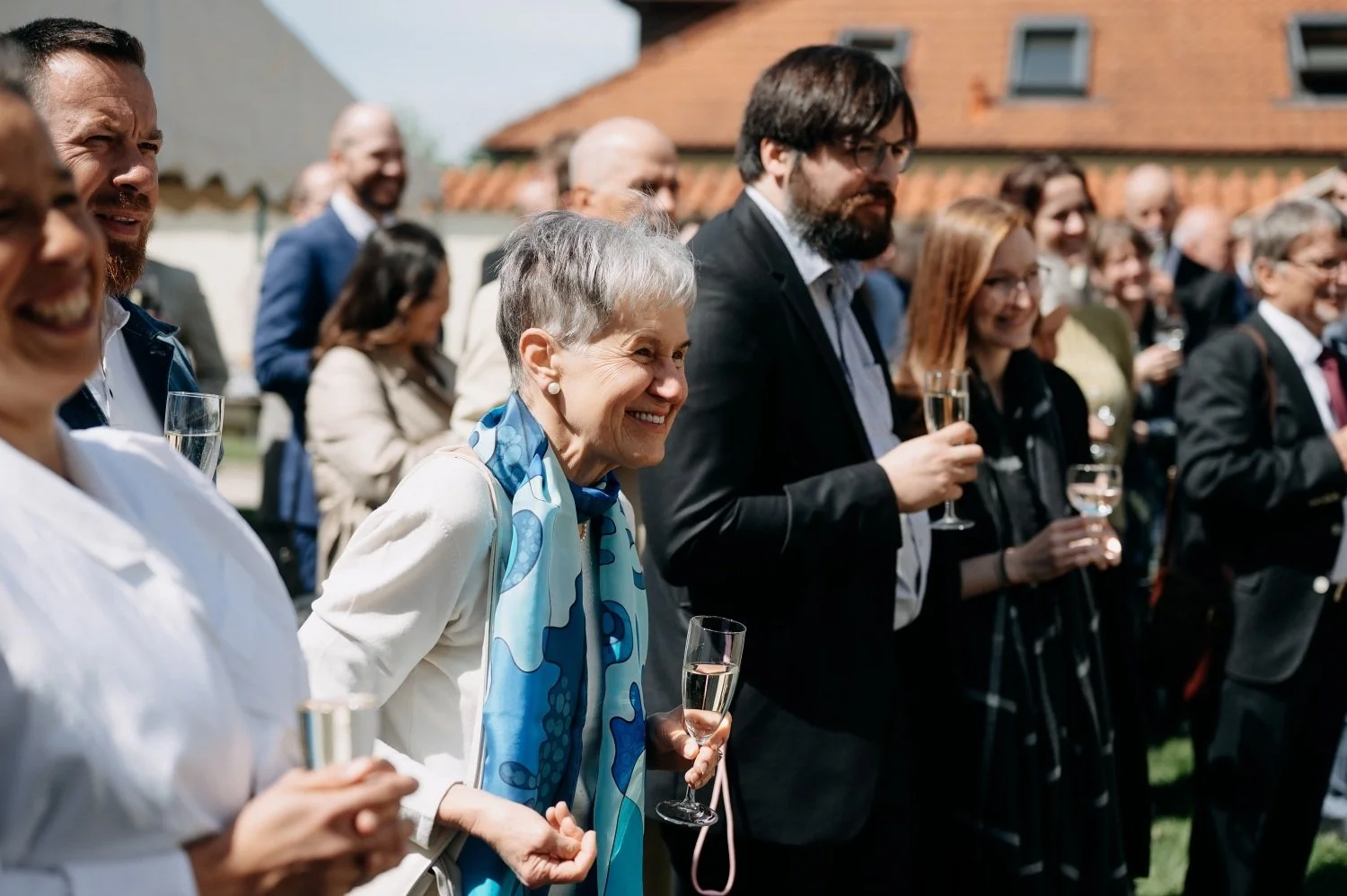 svatba_praha_leto_kostel_malina 31.jpg