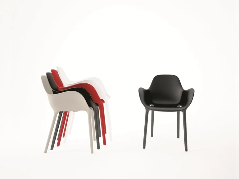 bsolutionscmr_stackable_SABINAS-Chair-VONDOM.jpg