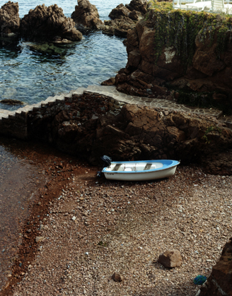 BEACHED BOAT