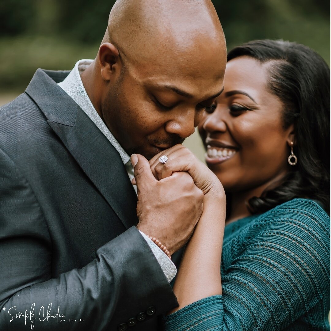 Thinking of a proposal or is it time to update your pictures? Book a session with simply Claudia Portraits. ⁠
⁠
L is for the way you look at me⁠
O is for the only one I see⁠
V is very, very extraordinary⁠
E is even more than anyone that you adore can
