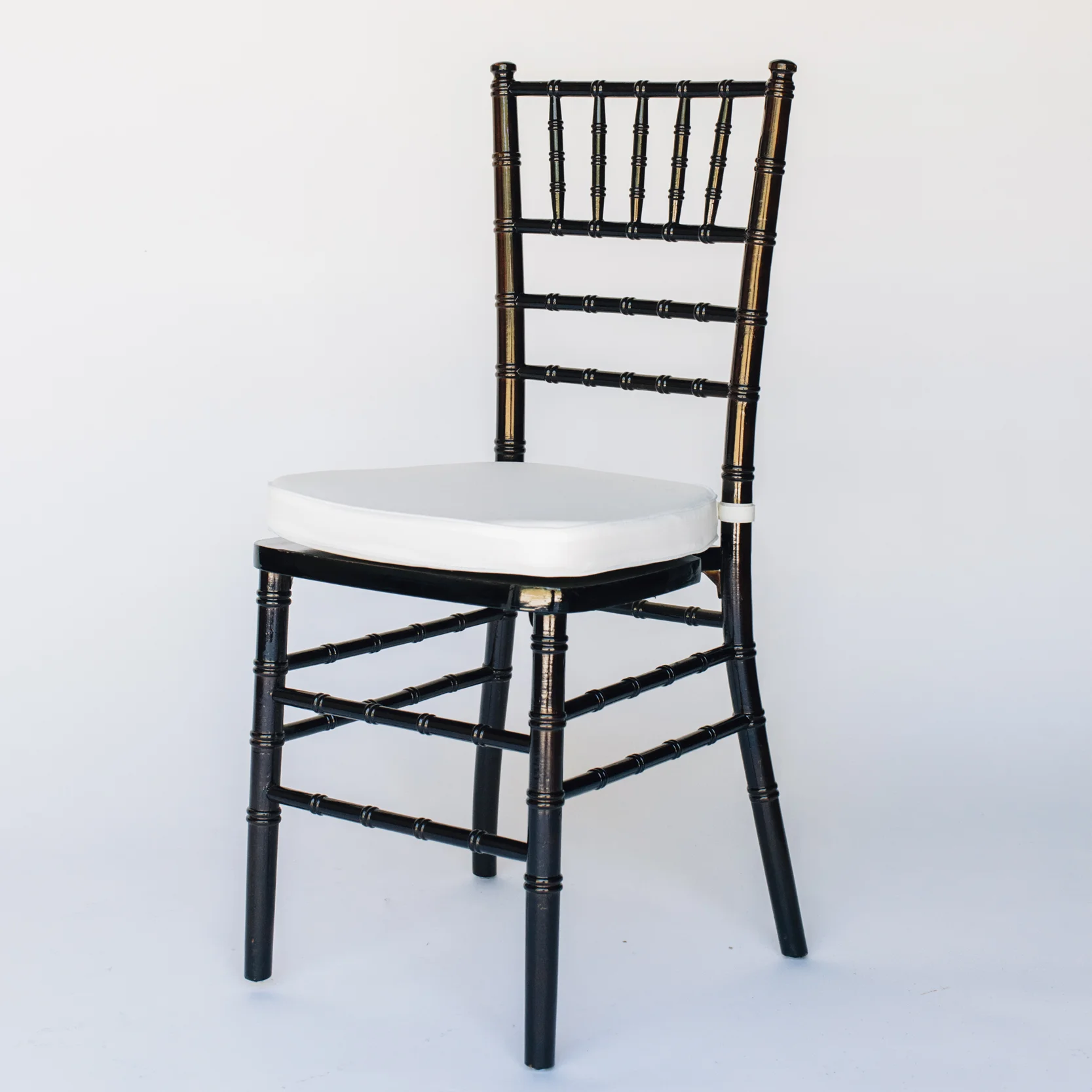 CHAIR_CHI_1.jpg