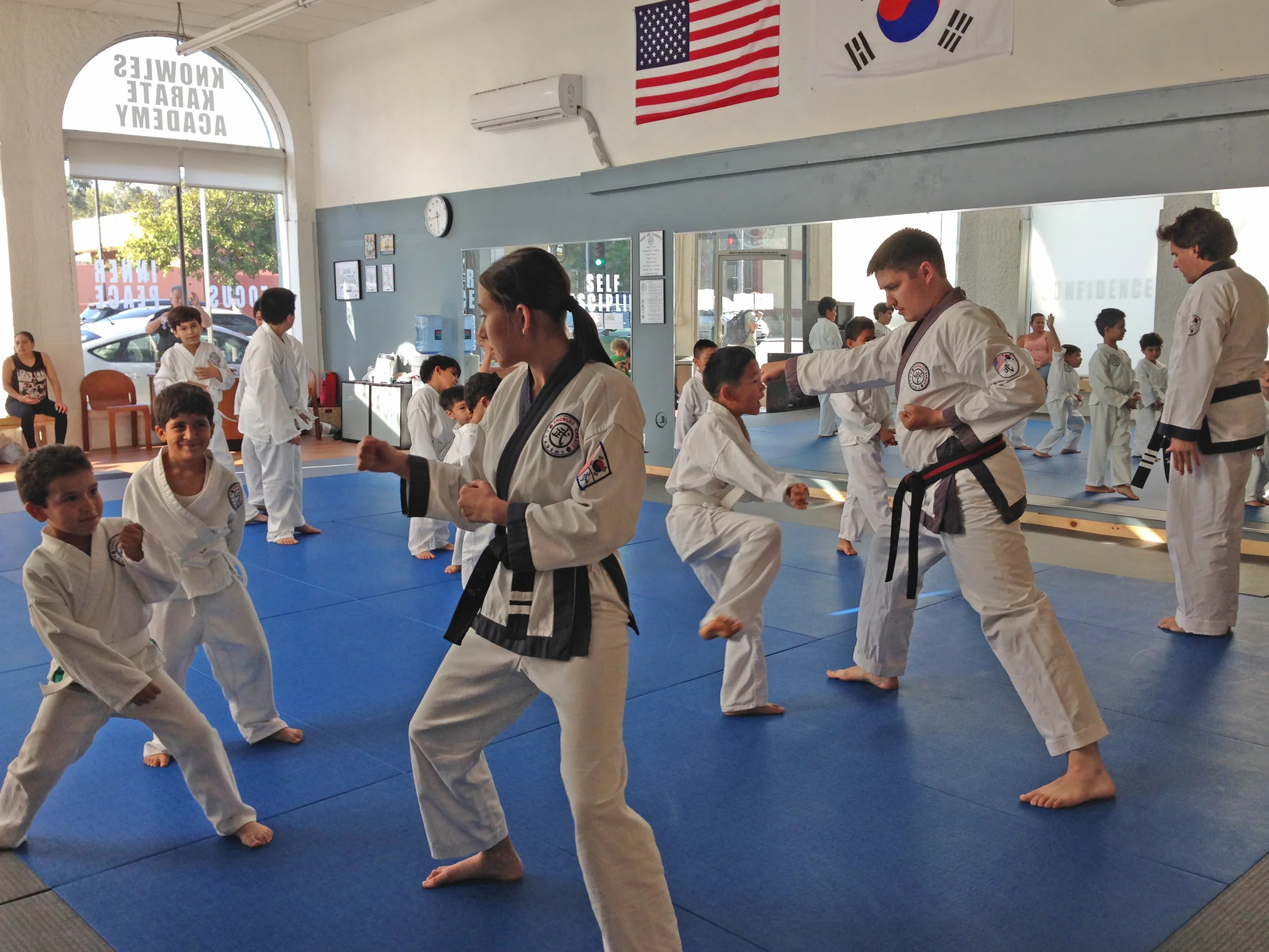 Kids practicing: il soo sik - il ban