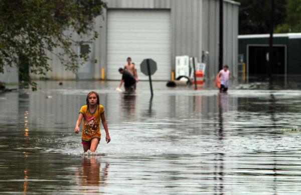 GULF COAST FLOOD RELIEF FUNDRAISER