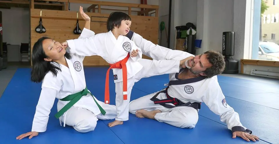 A fun shot from our photoshoot for a voyagela.com feature article!