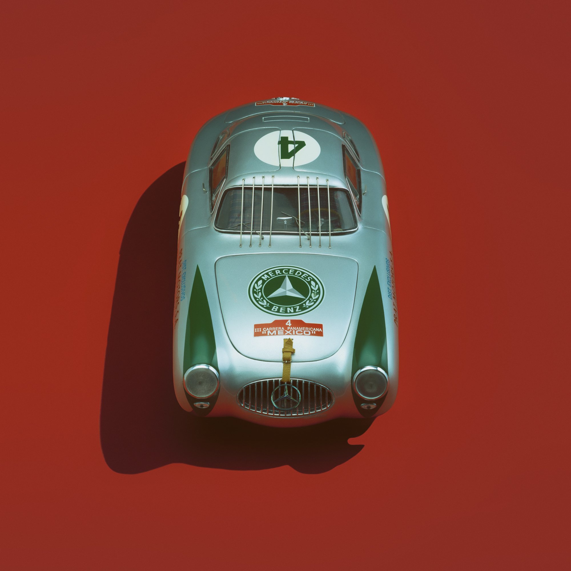 Mercedes Seagull Red_0003_g1.jpg