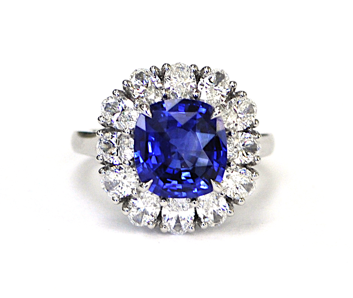 4ct Sapphire &amp; Diamond Ring