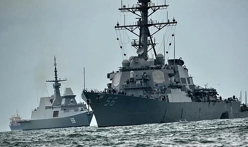 NavyCrashes.jpg