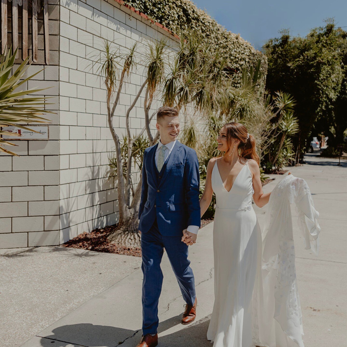 Are you dreaming of a gorgeous destination wedding? Look no further, because Rogue Styling is goingworldwide! We are thrilled to announce that we are expanding our business to cater to brides and grooms who are planning a beautiful destination weddin