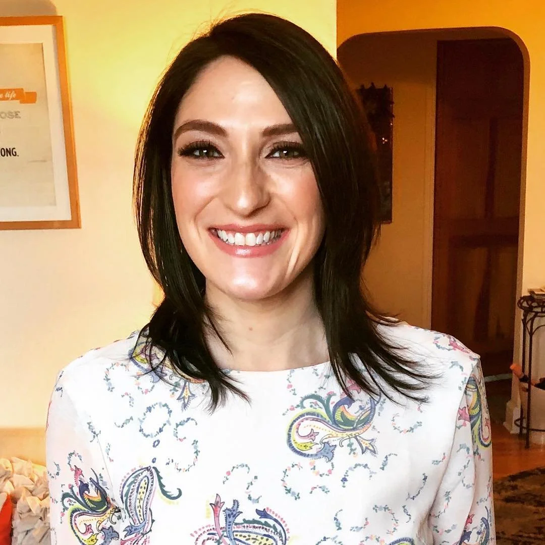 One of my favorite clients @samanthac14 absolutely glowing for her bridal shower today 🤩❤️#glowingskin #romanticmakeup #bridalshower .
.
.
.
.
#mua #makeupartist #nycmua #nycmakeupartist #nycphotoshoot #beatthatface #flawlessskin #setlife #makeupfor
