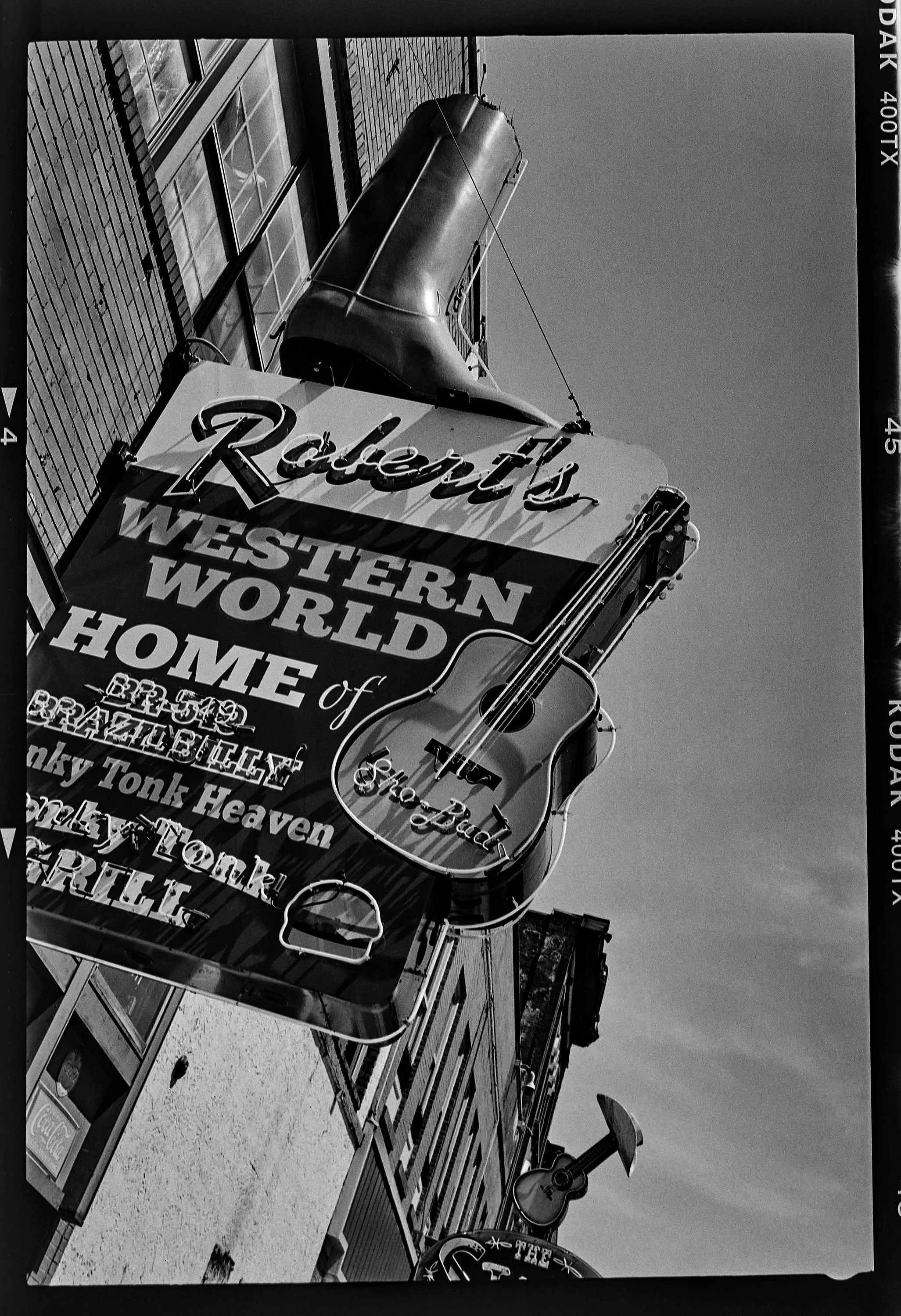 DSCF1773 copy web.jpg