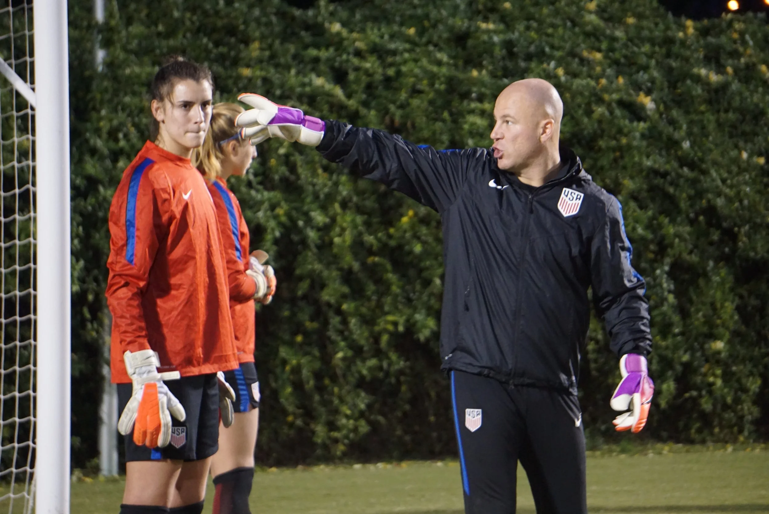 Graeme Abel works with US Youth National Team goalkeepers during 2017 Goalkeeper Camp in Carson, California.
