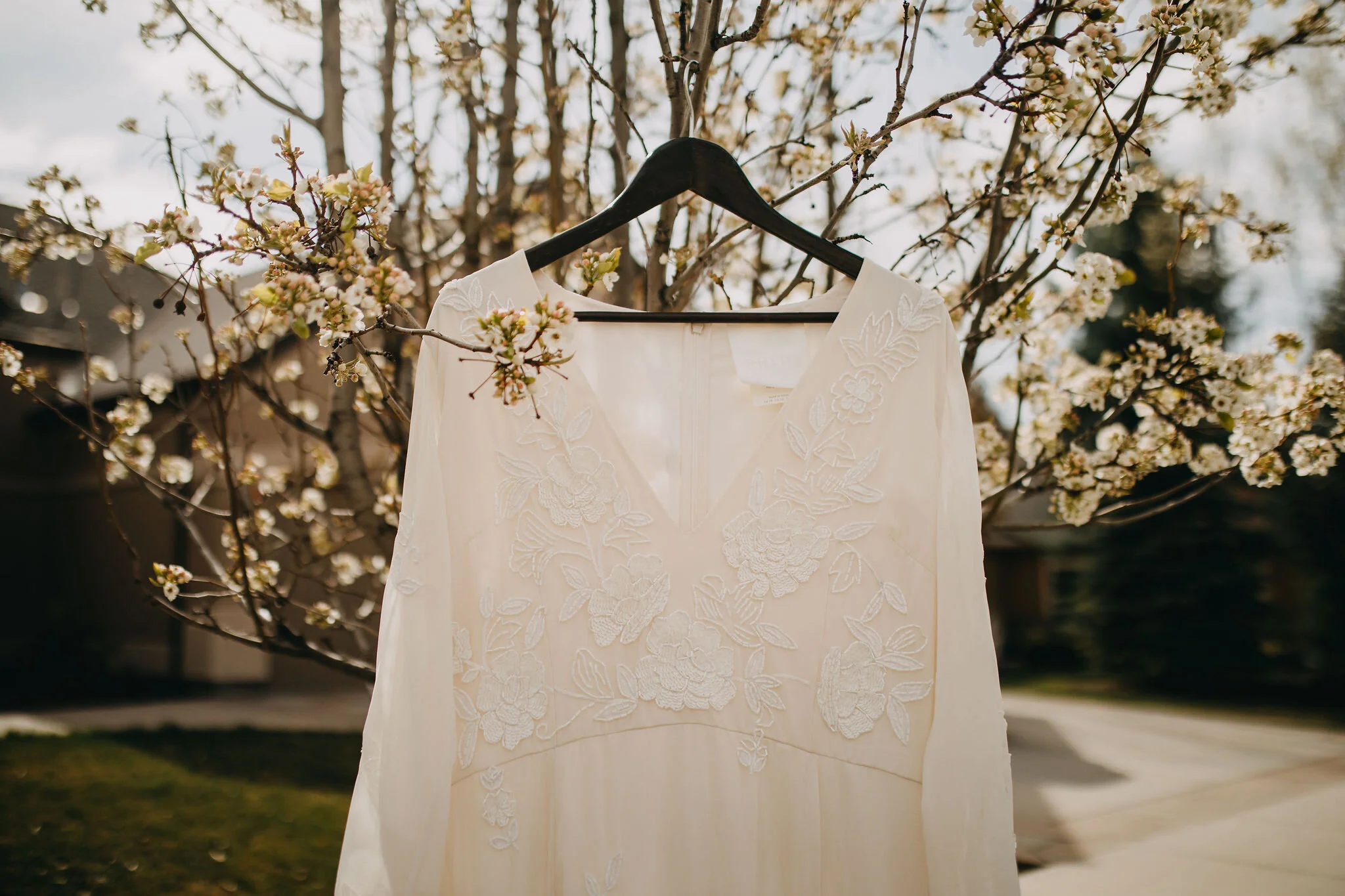 Mountainous Intimate Boise Elopement | Idaho Wedding and Elopement Photo/Video Team