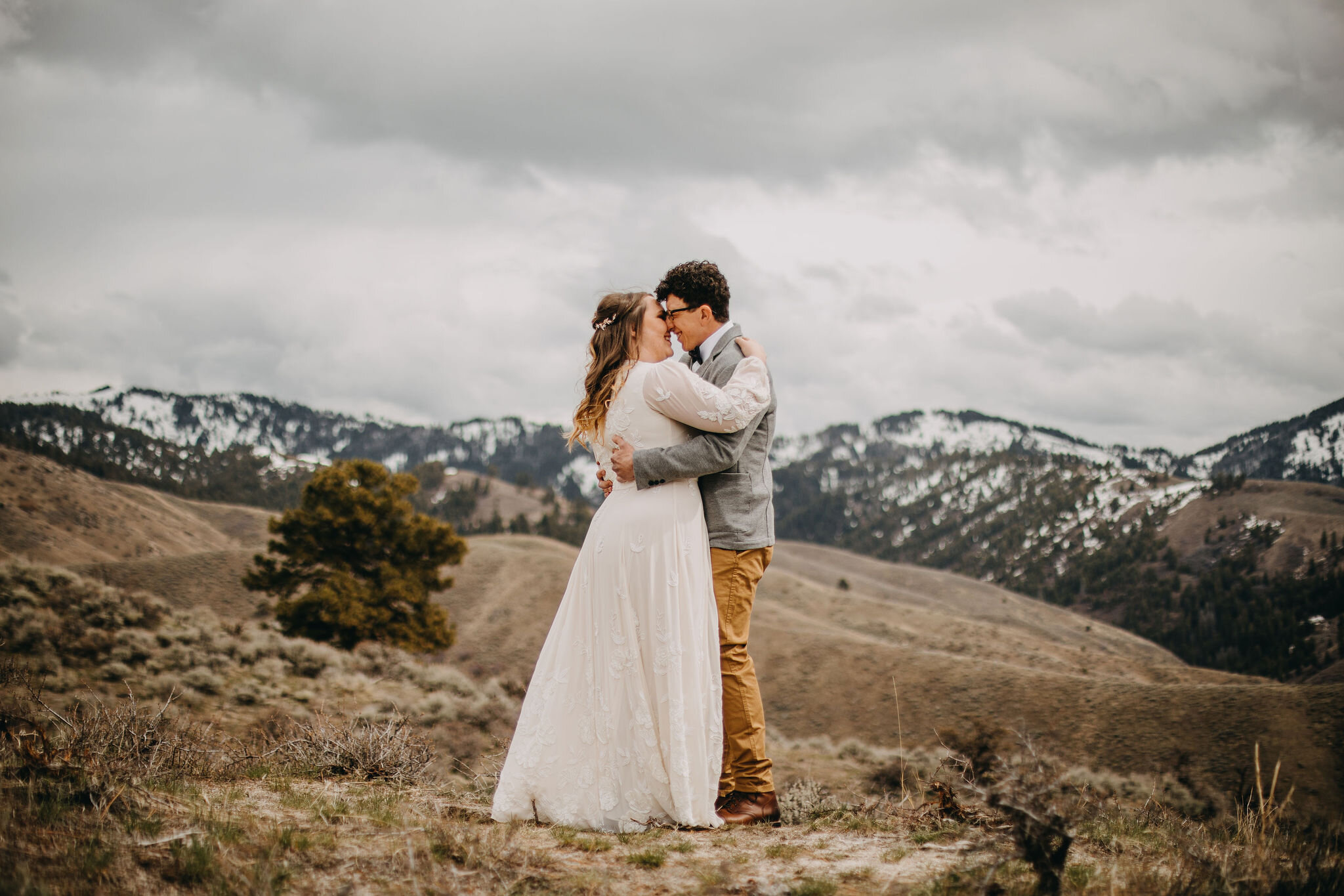 Mountainous Intimate Boise Elopement | Idaho Wedding and Elopement Photo/Video Team