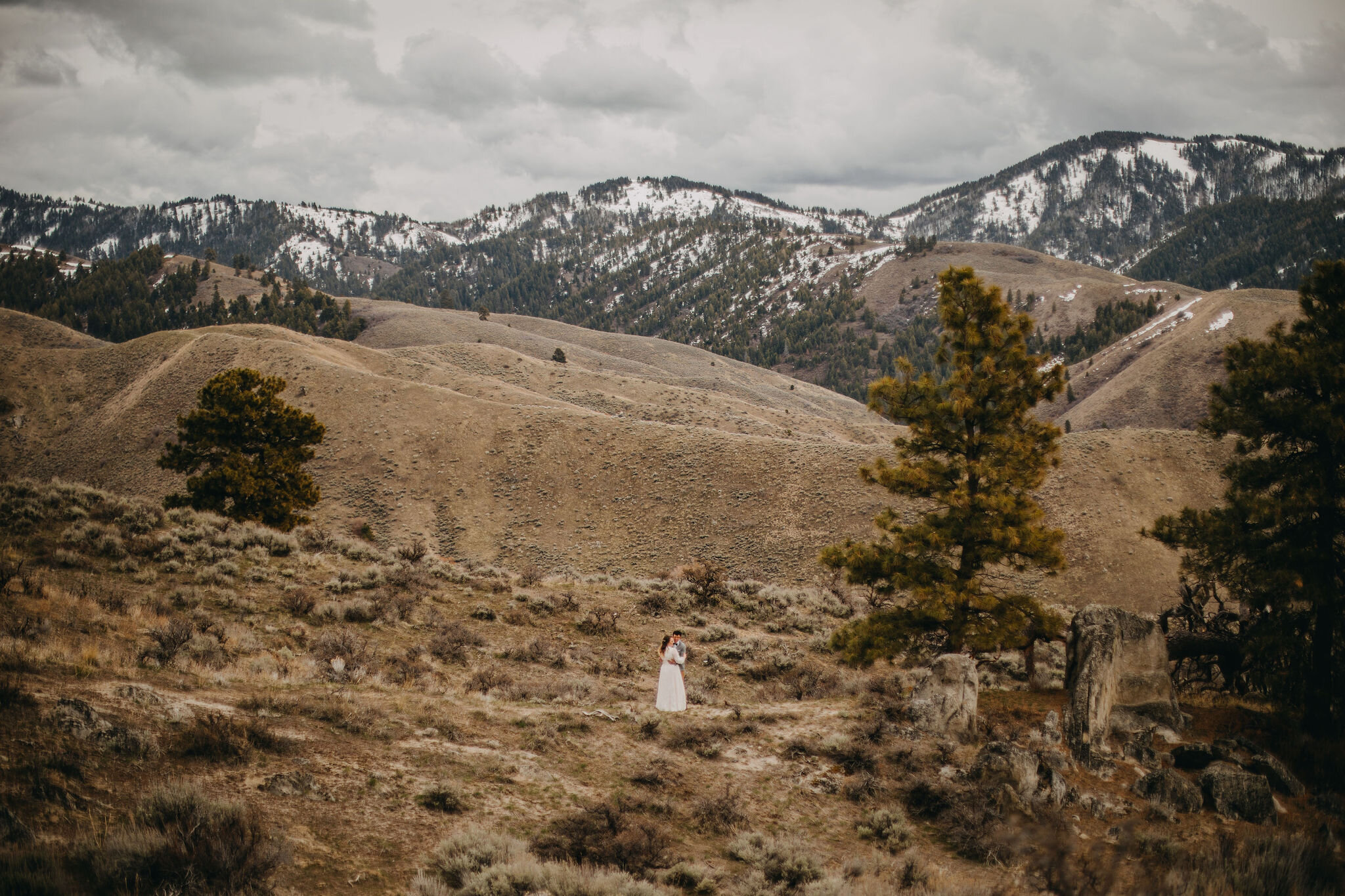 Mountainous Intimate Boise Elopement | Idaho Wedding and Elopement Photo/Video Team