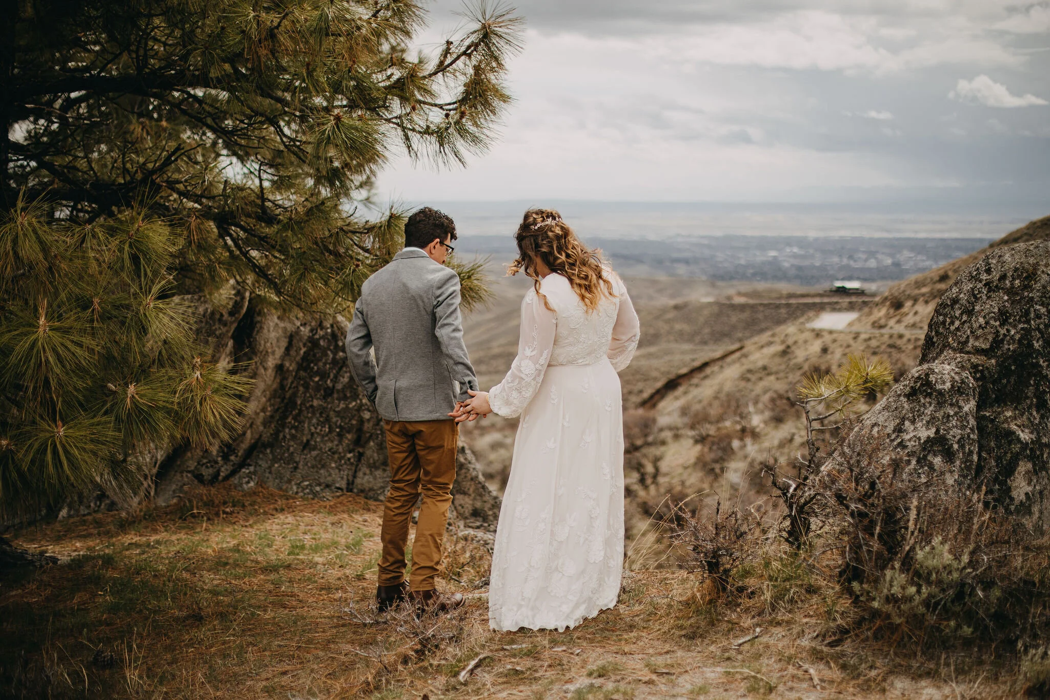 Mountainous Intimate Boise Elopement | Idaho Wedding and Elopement Photo/Video Team