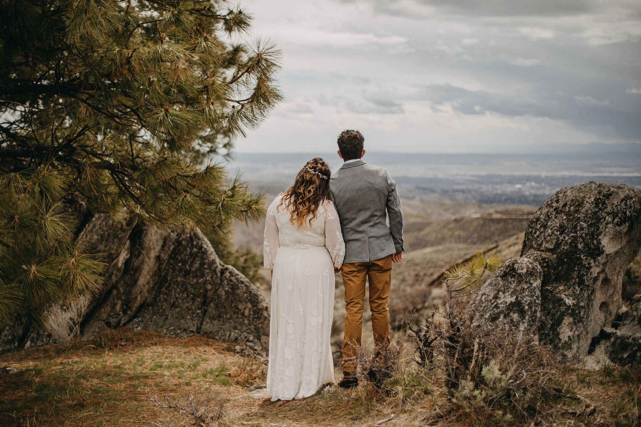 Mountainous Intimate Boise Elopement | Idaho Wedding and Elopement Photo/Video Team