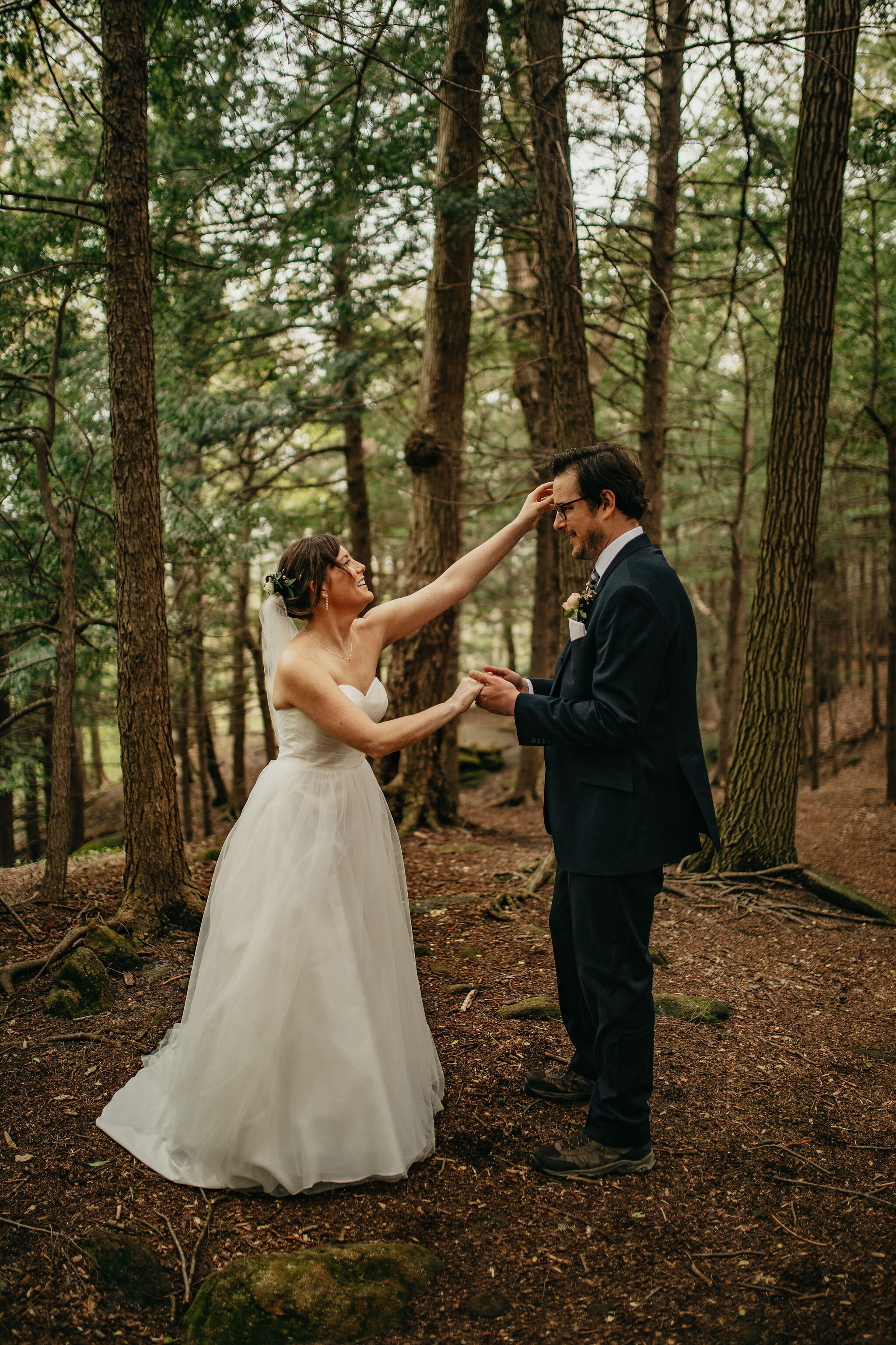 Hiking Elopement First Look Photos