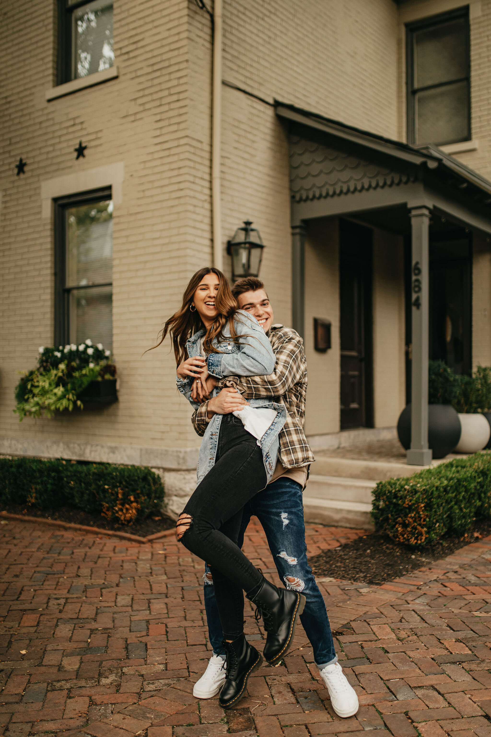 Columbus, Ohio Engagement &amp; Wedding Photos by Christina &amp; Jeremiah
