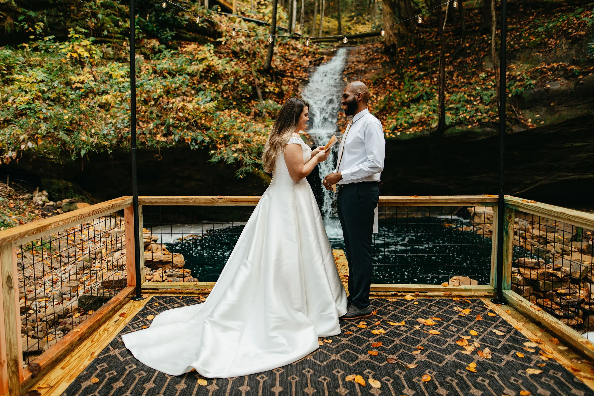 Scenic Ceremony Backdrop Photography