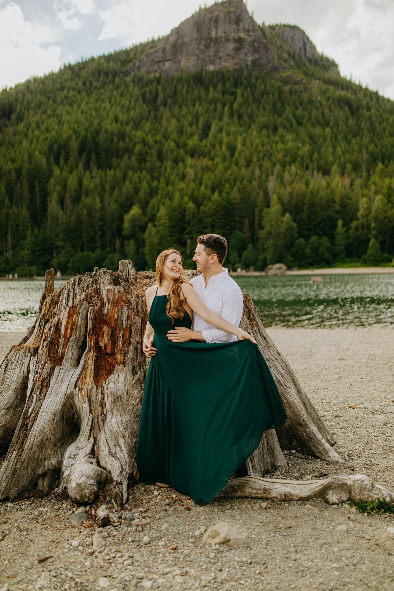 Rattlesnake Ridge Engagement Photos