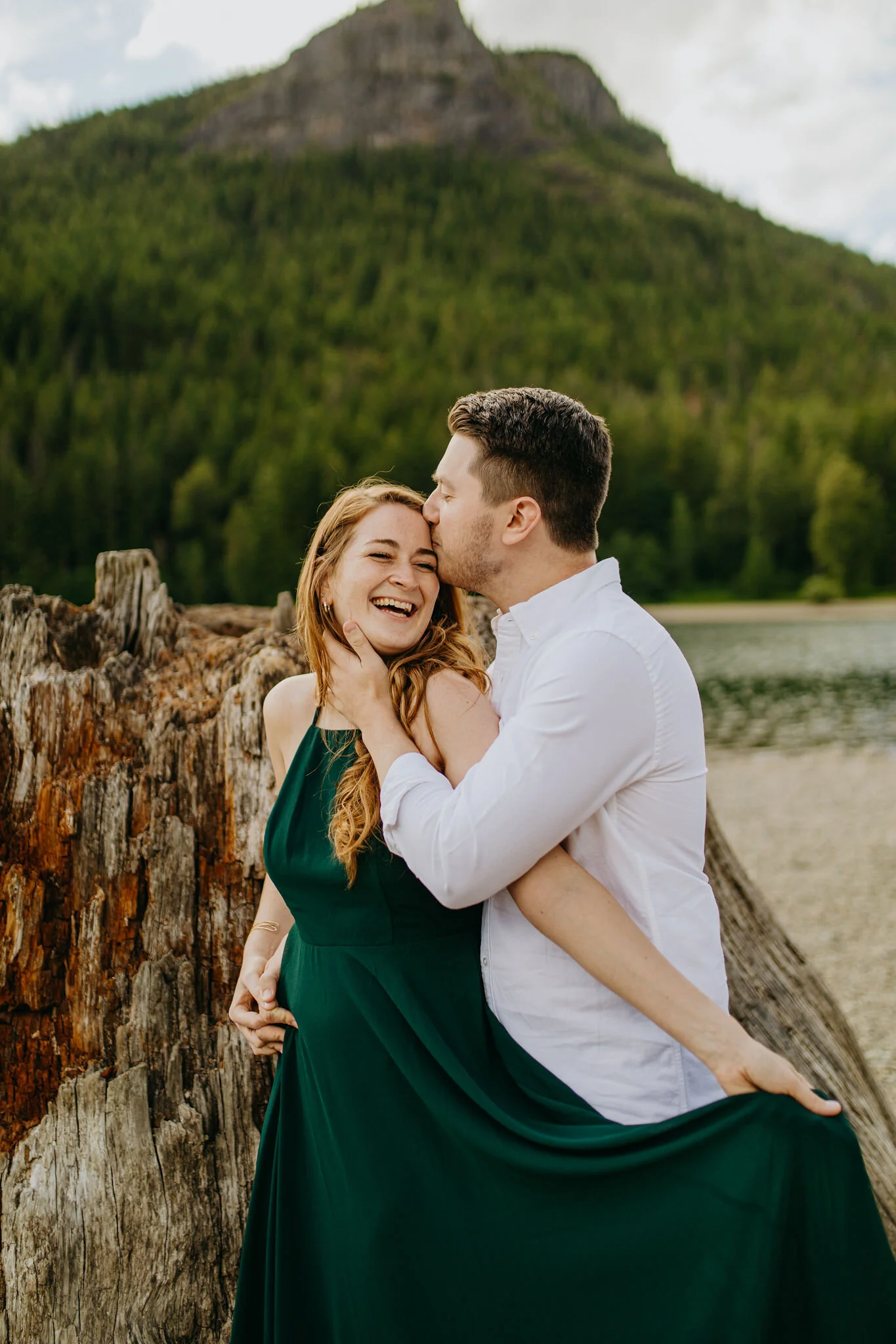 Rattlesnake Ridge Engagement Photos