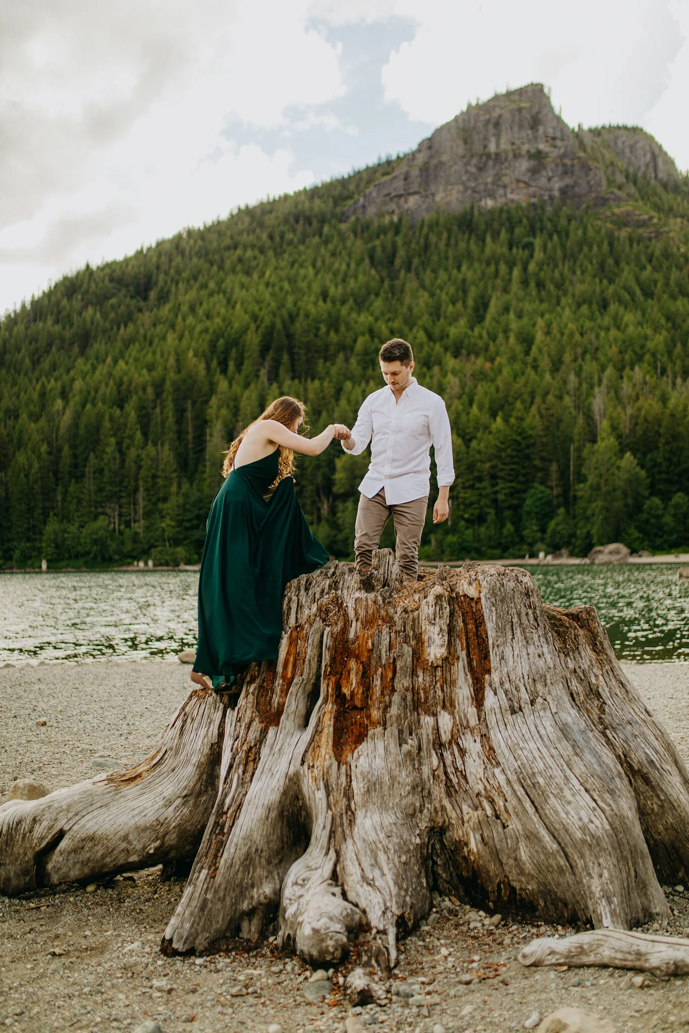 Rattlesnake Ridge Engagement Photos