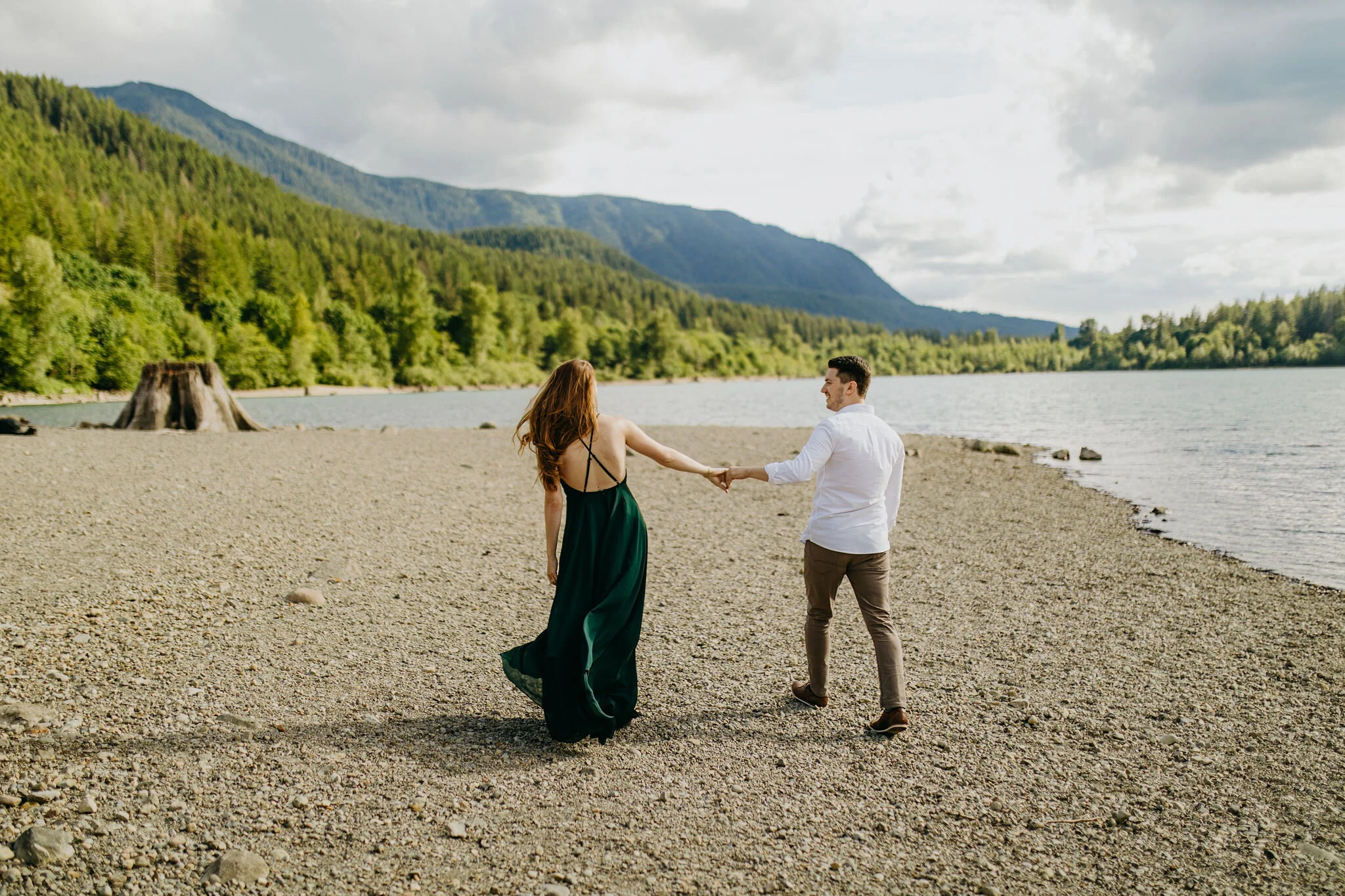 Rattlesnake Ridge Engagement Photos
