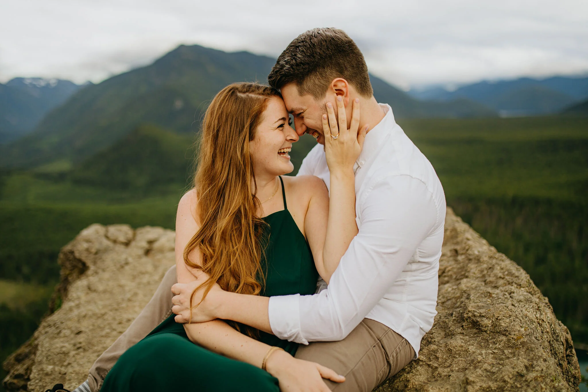 Rattlesnake Ridge Engagement Photos