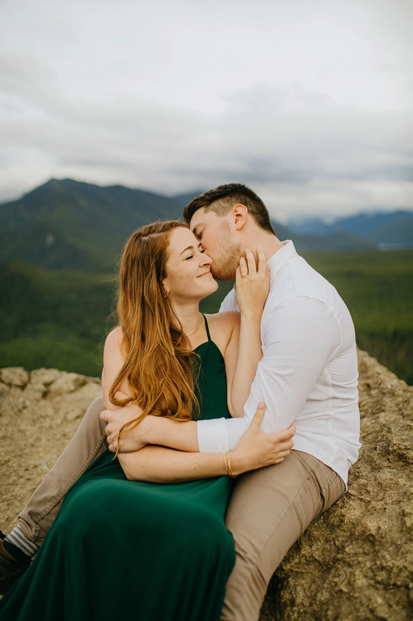 Rattlesnake Ridge Engagement Photos
