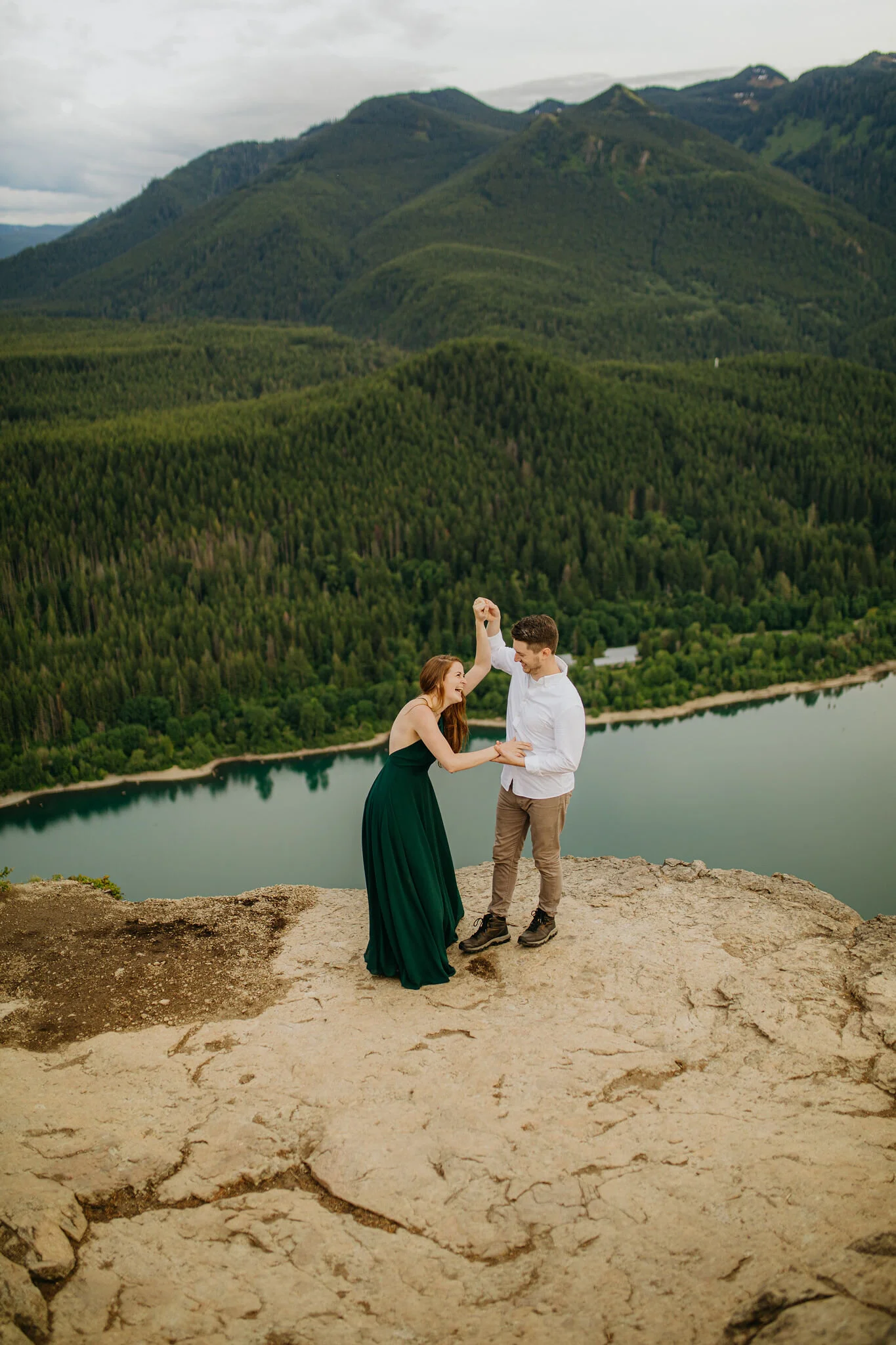 Rattlesnake Ridge Engagement Photos
