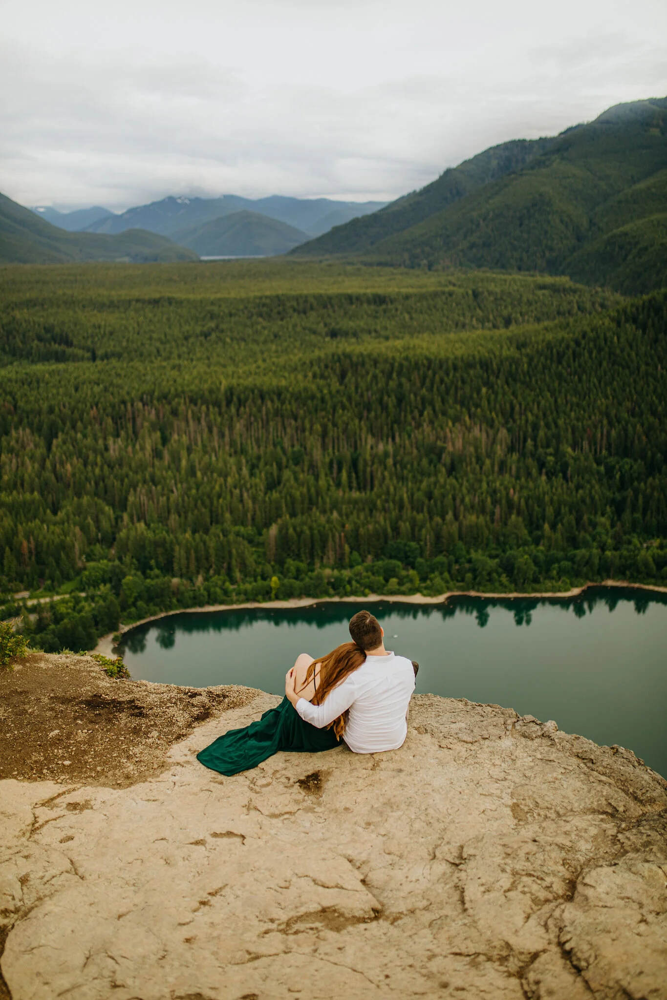Rattlesnake Ridge Engagement Photos