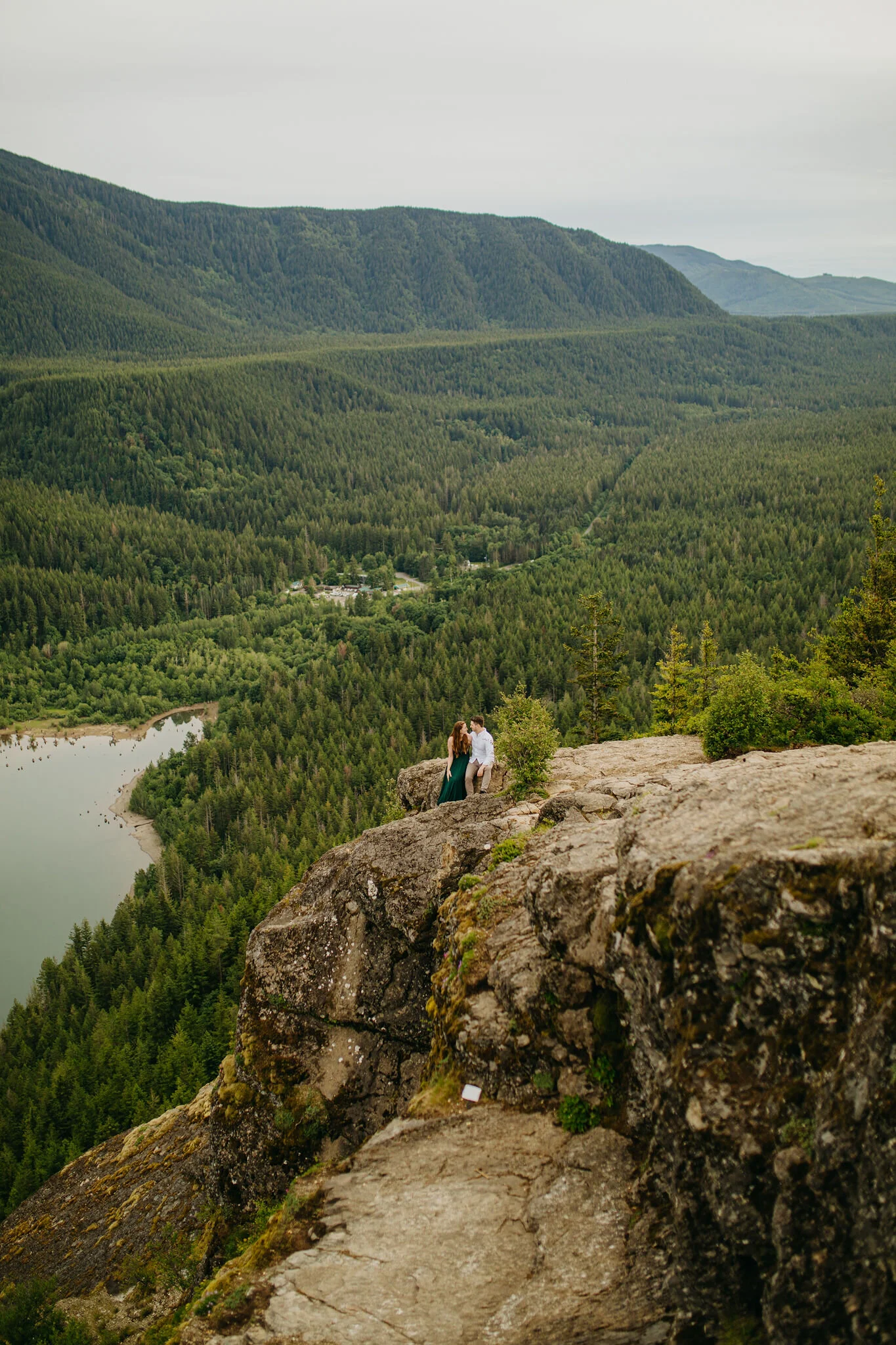 Rattlesnake Ridge Engagement Photos