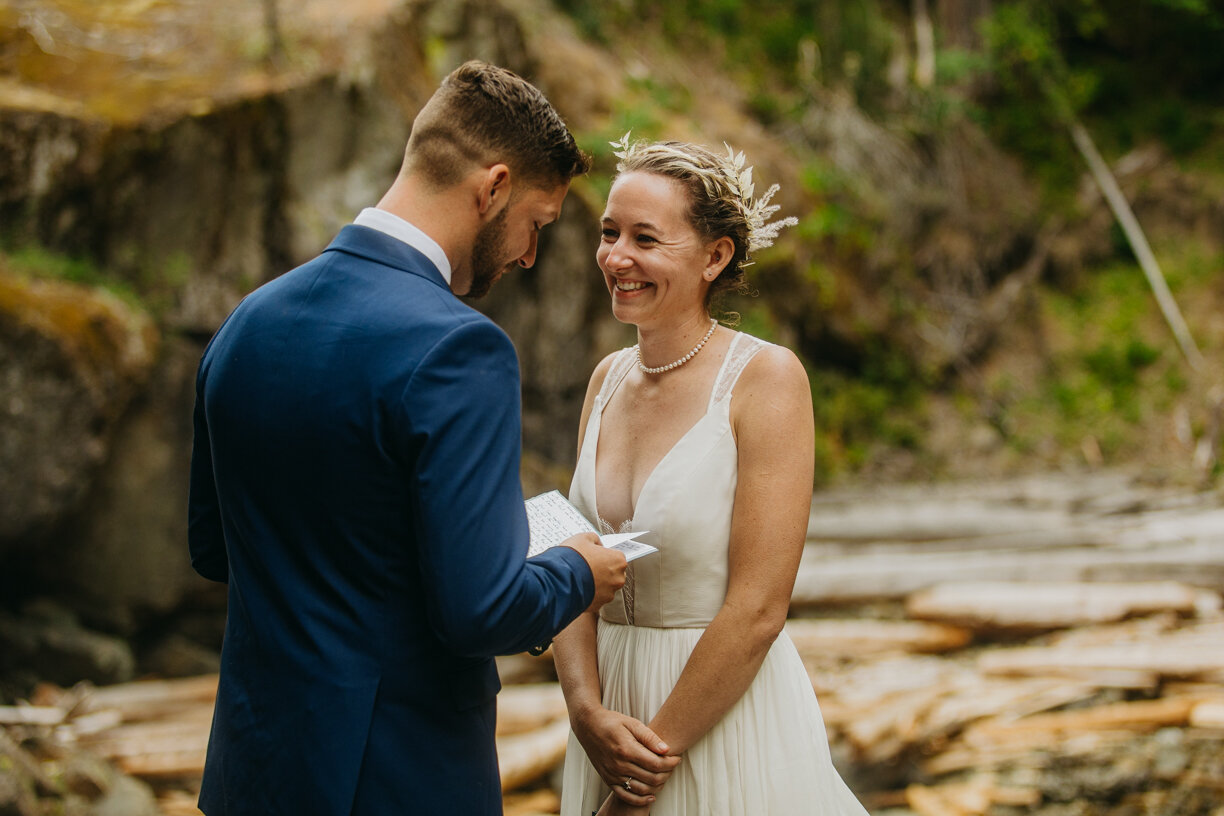 Pacific Northwest Elopement Photos