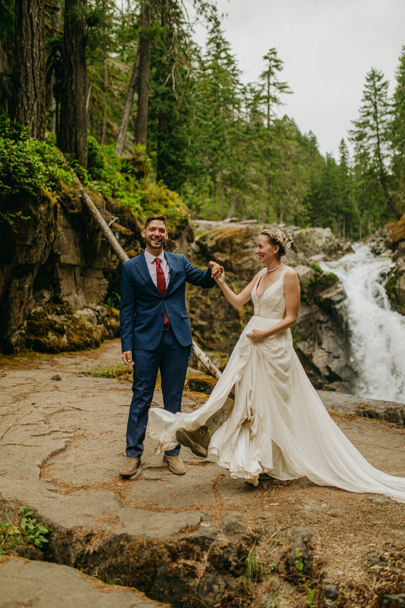 Pacific Northwest Elopement Photos