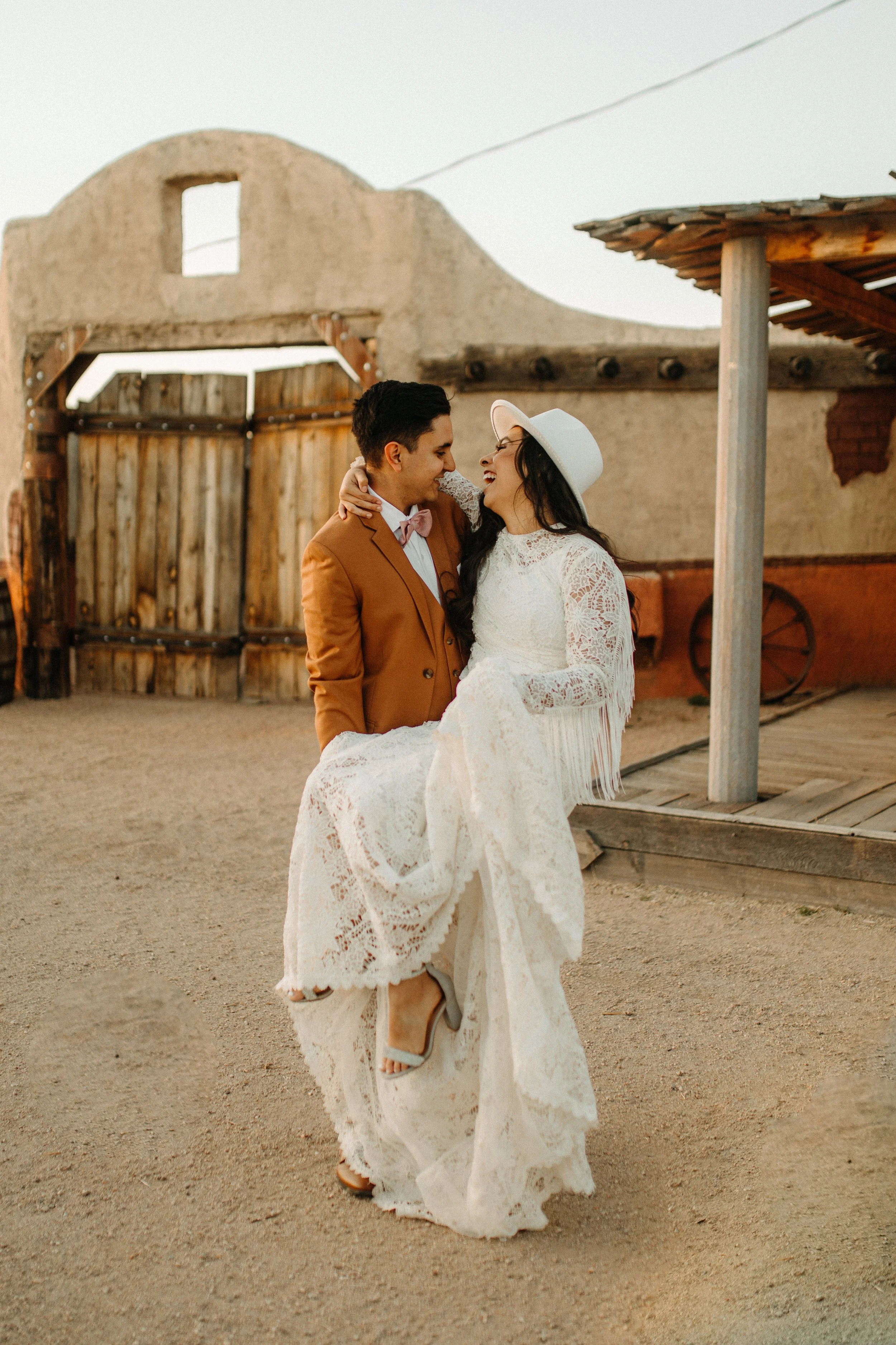 Scottsdale Elopement Photographer