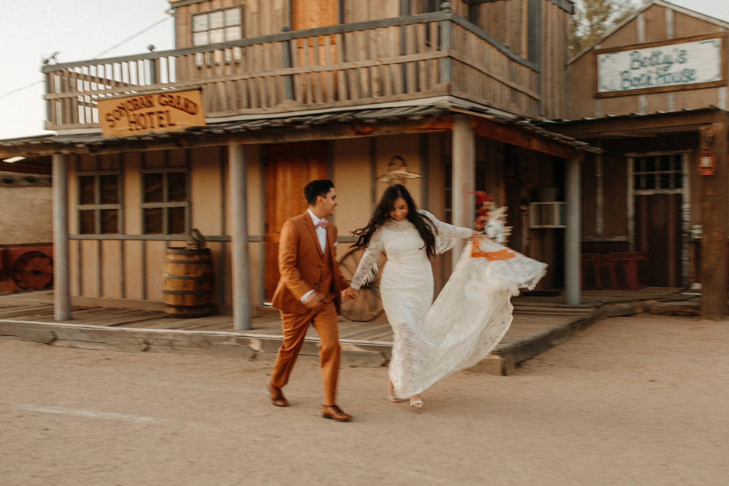 Scottsdale Elopement Photographer
