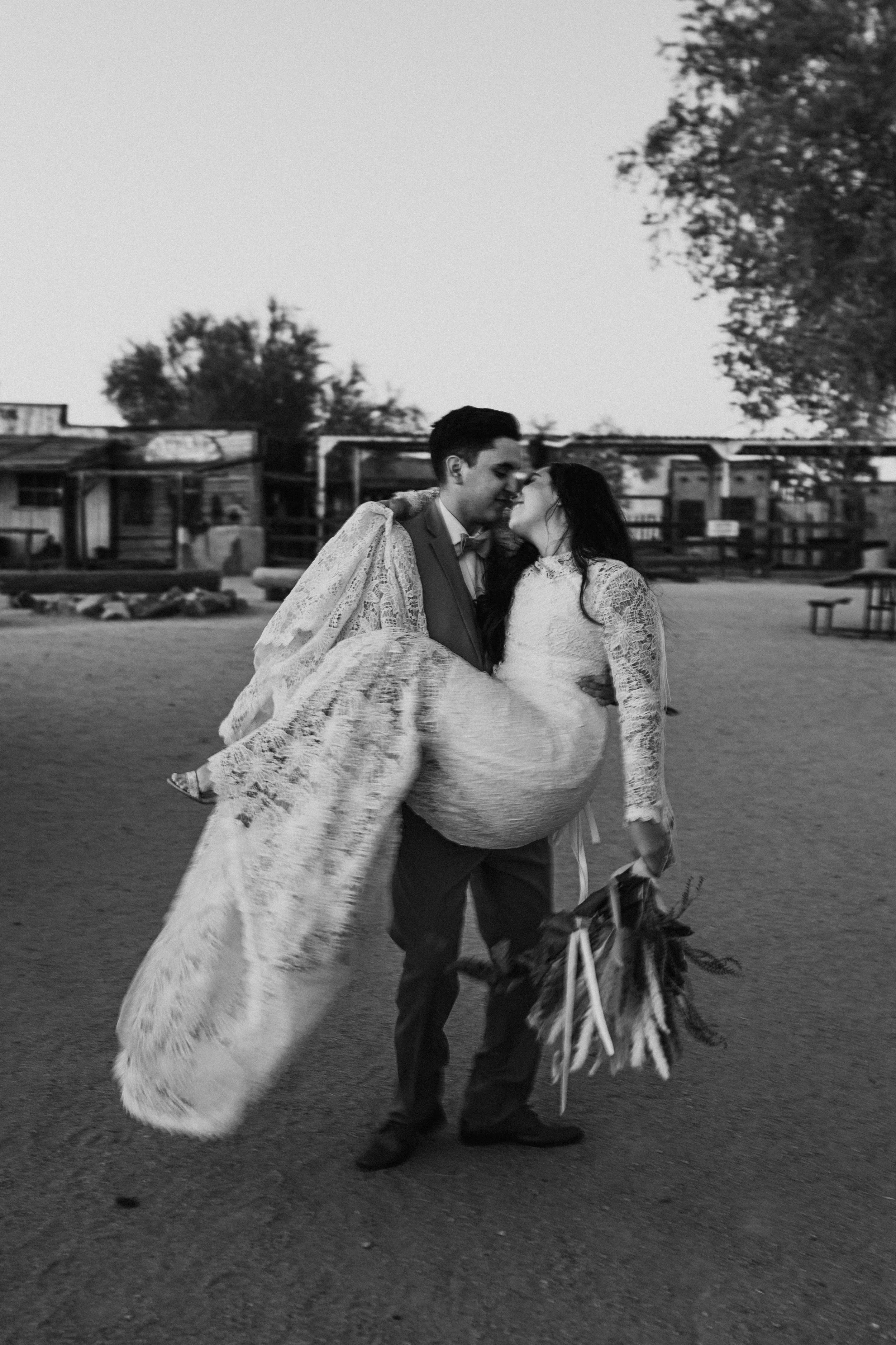 Scottsdale Elopement Photographer