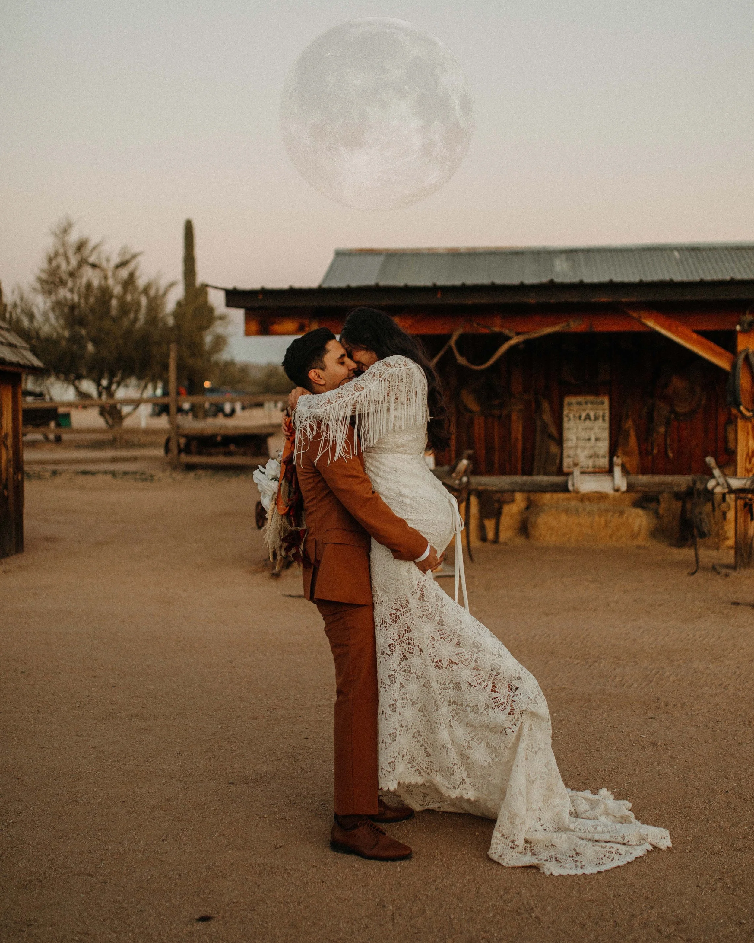 Scottsdale Elopement Photographer