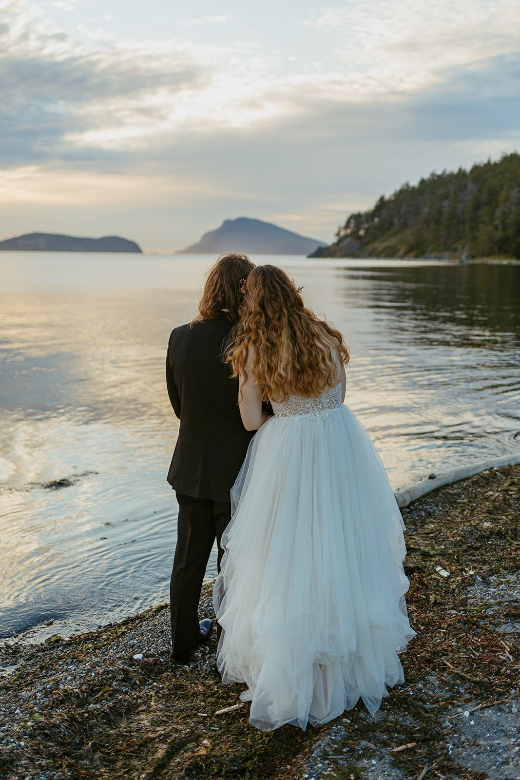 Bow, Washington Wedding