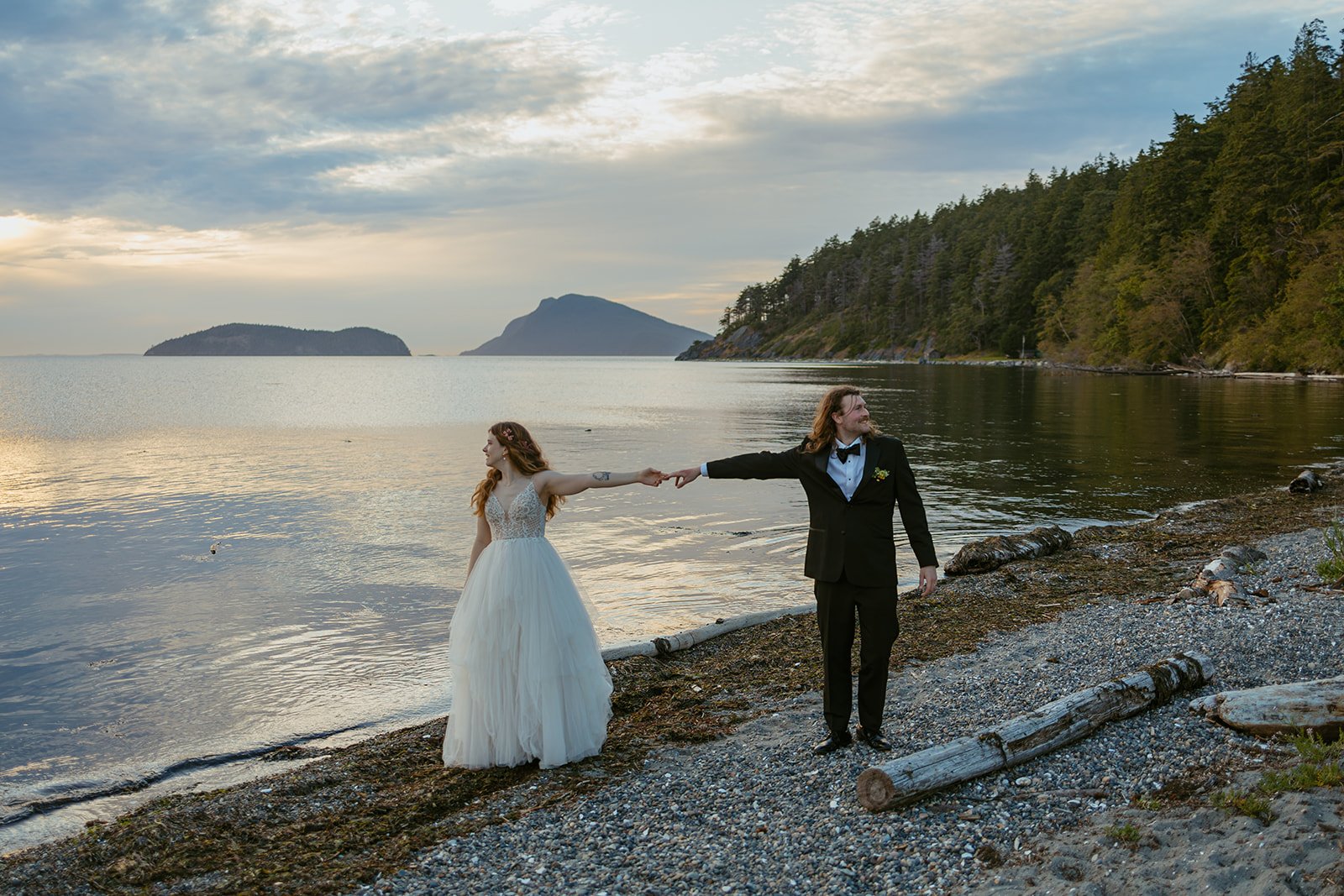 Bow, Washington Wedding