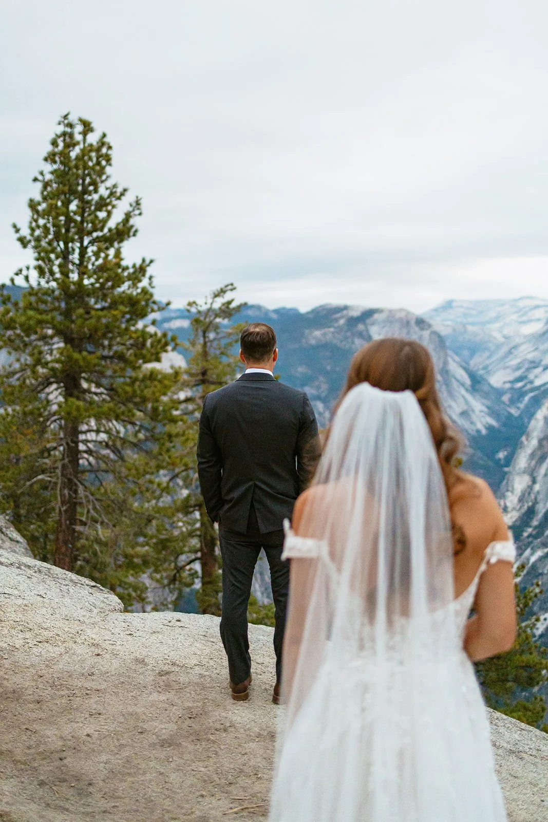 glacier-point-yosemite-elopement-11.jpg