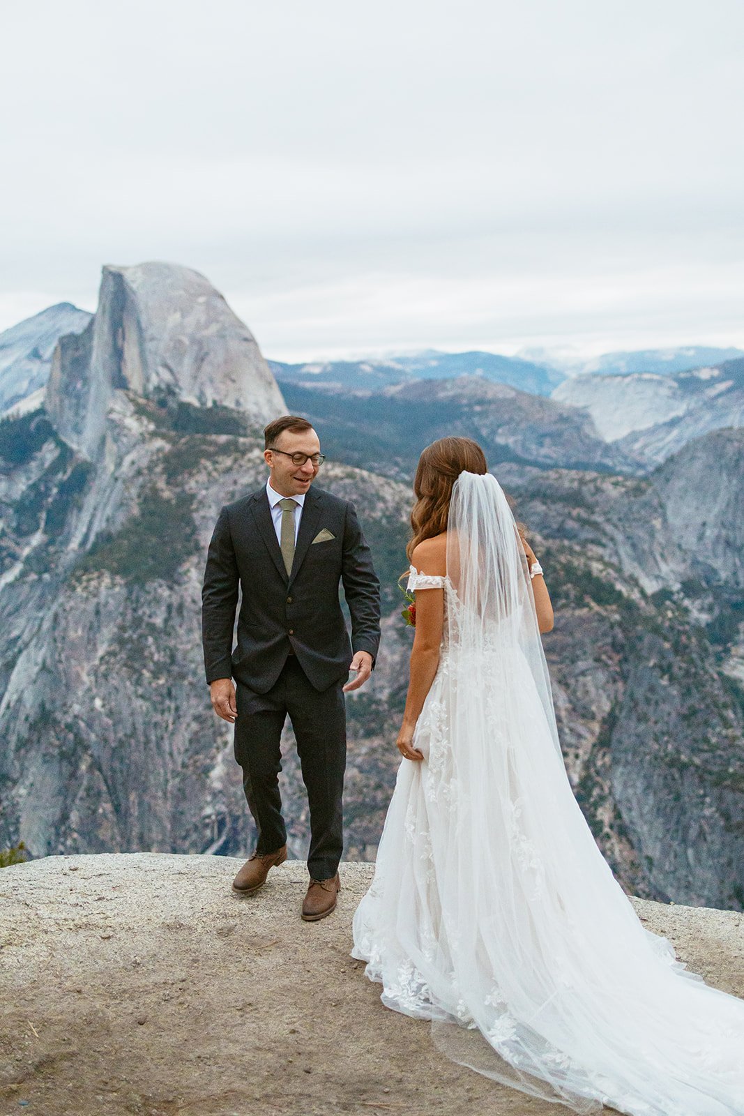 glacier-point-yosemite-elopement-15.jpg