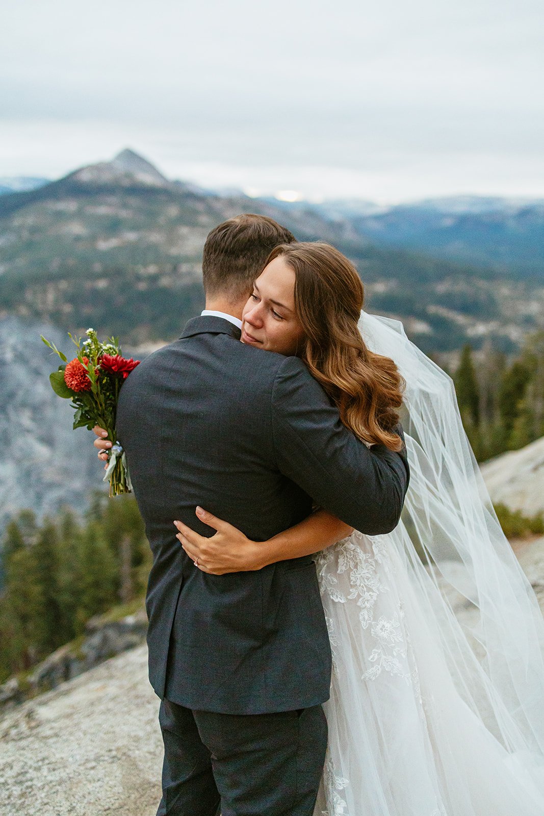 glacier-point-yosemite-elopement-34.jpg