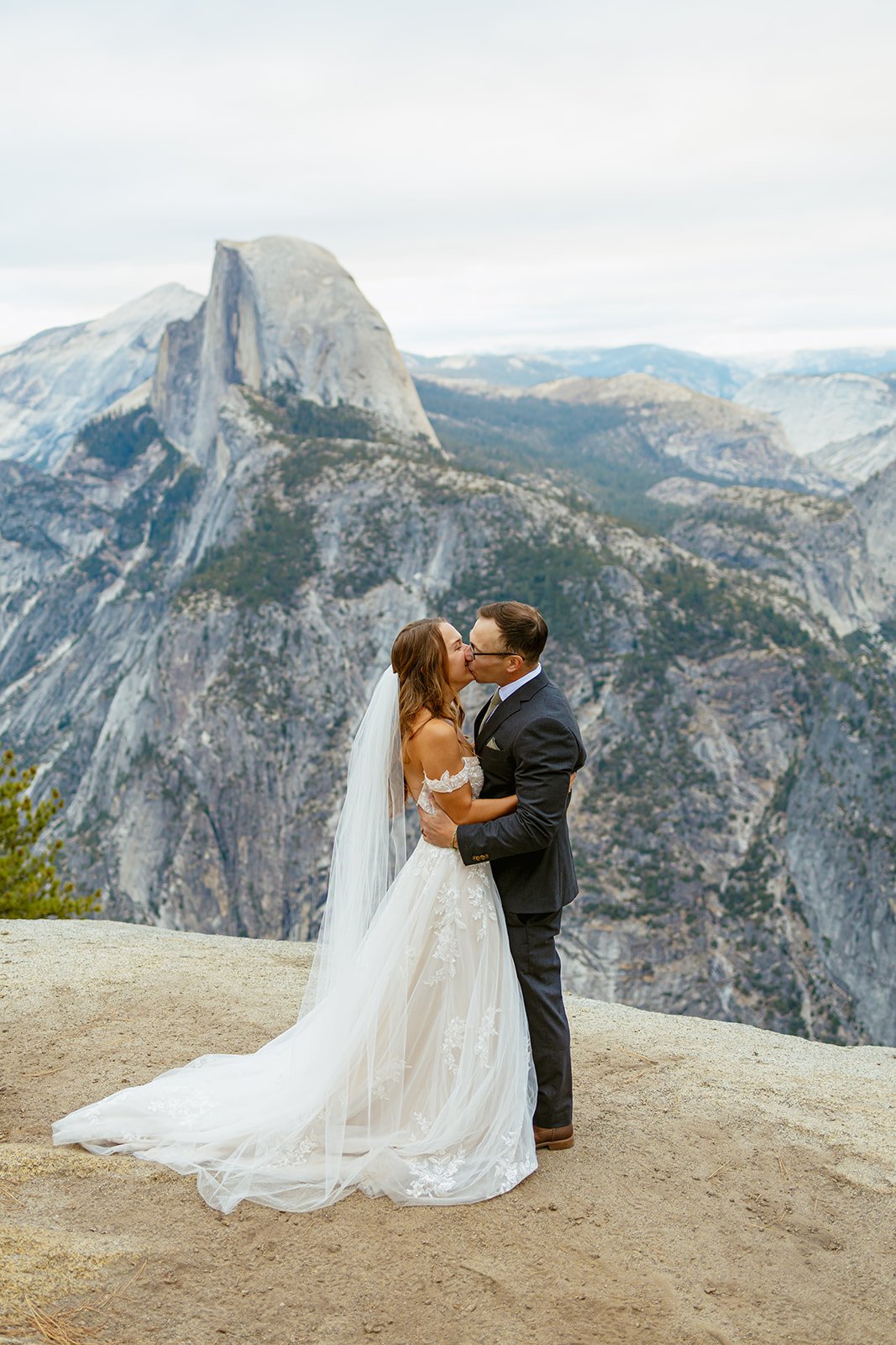 glacier-point-yosemite-elopement-136.jpg