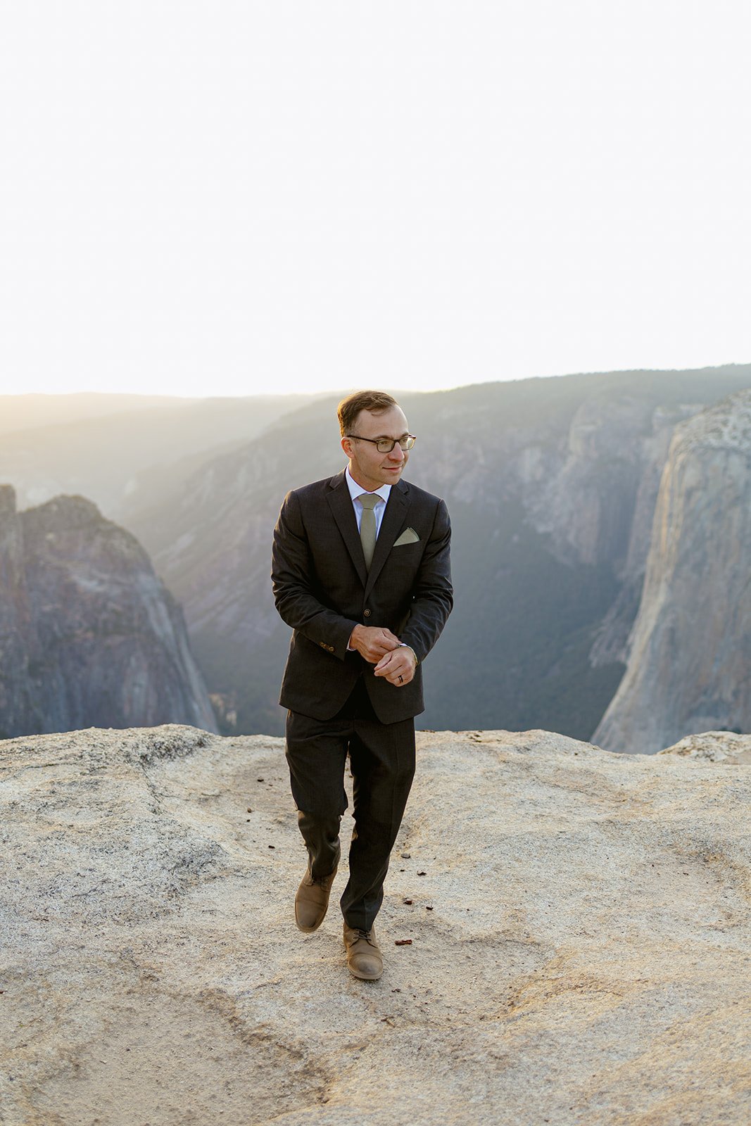 glacier-point-yosemite-elopement-450.jpg
