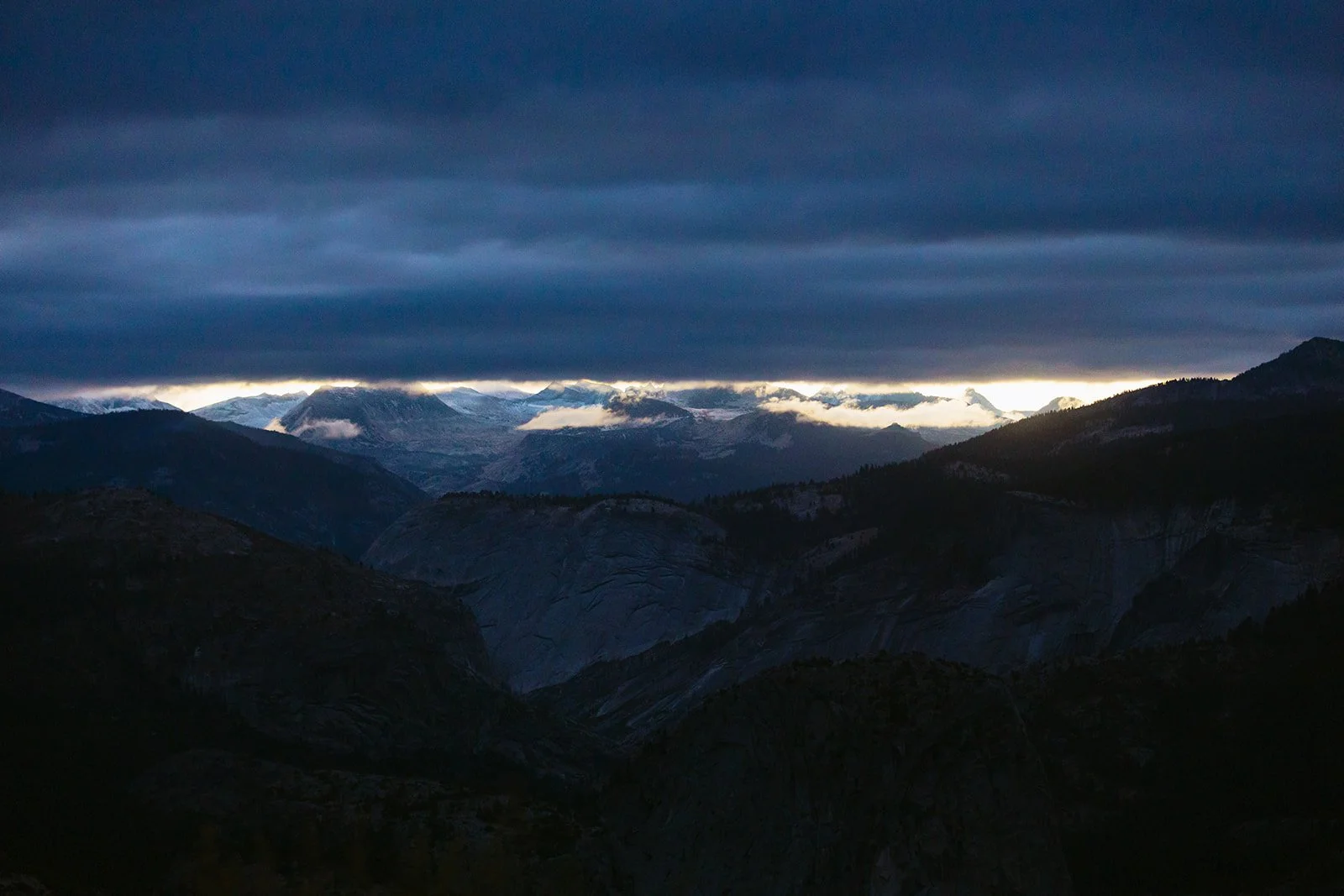 glacier-point-yosemite-elopement.jpg
