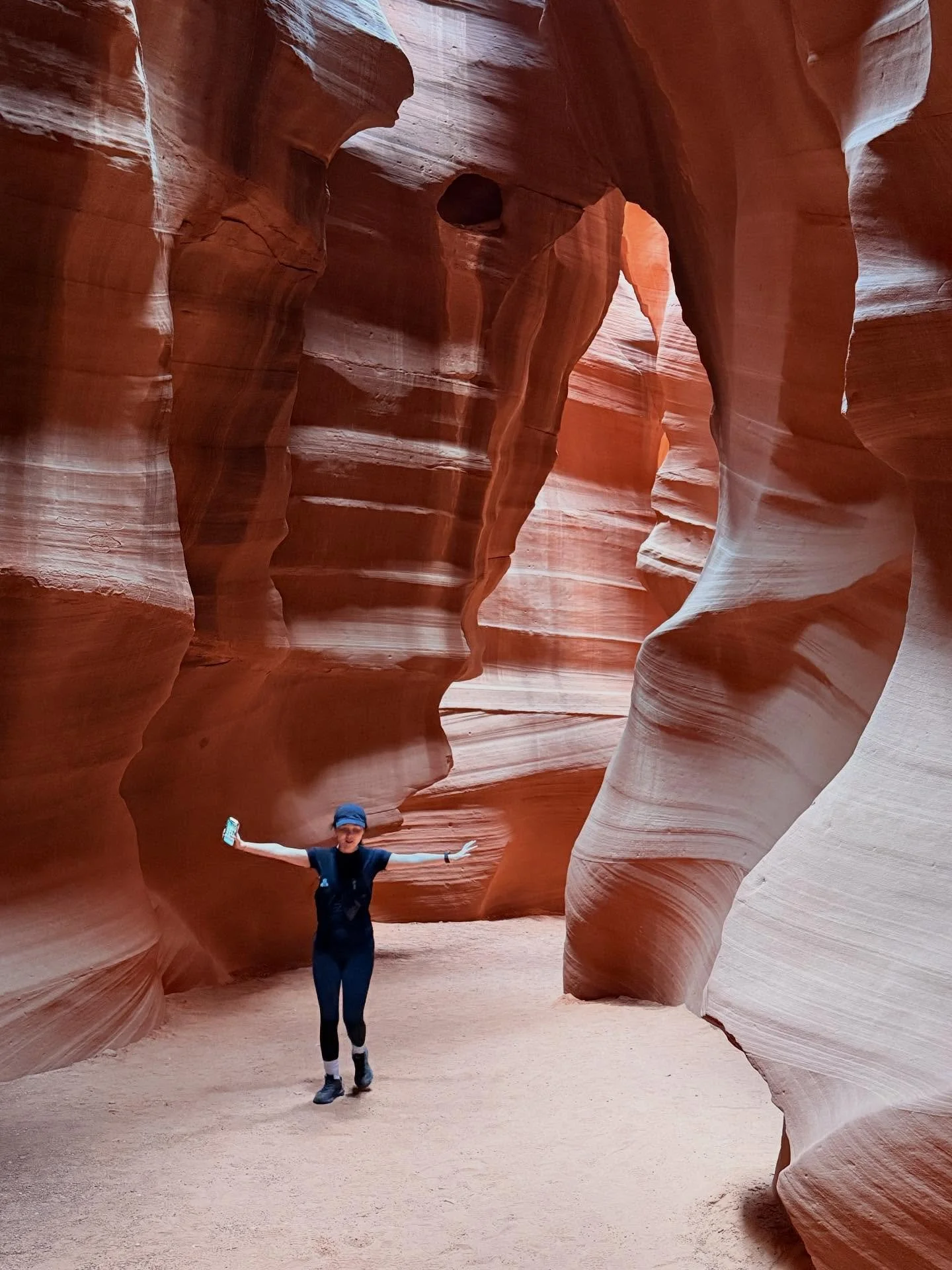 Finally met the computer desktop background &mdash; in real life.
The textures, the colors, the light&hellip; everything feels unreal.
Nature&rsquo;s design at its finest. 🌞
.
@rainnyrain1313113 
.
#AntelopeCanyon #PageArizona #NatureDesign #DesertD